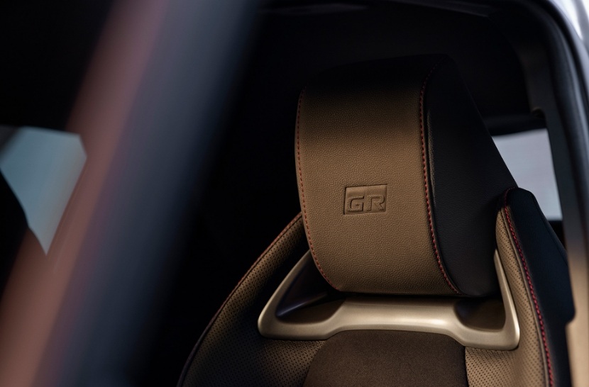 Sedadlo v Toyote C-HR